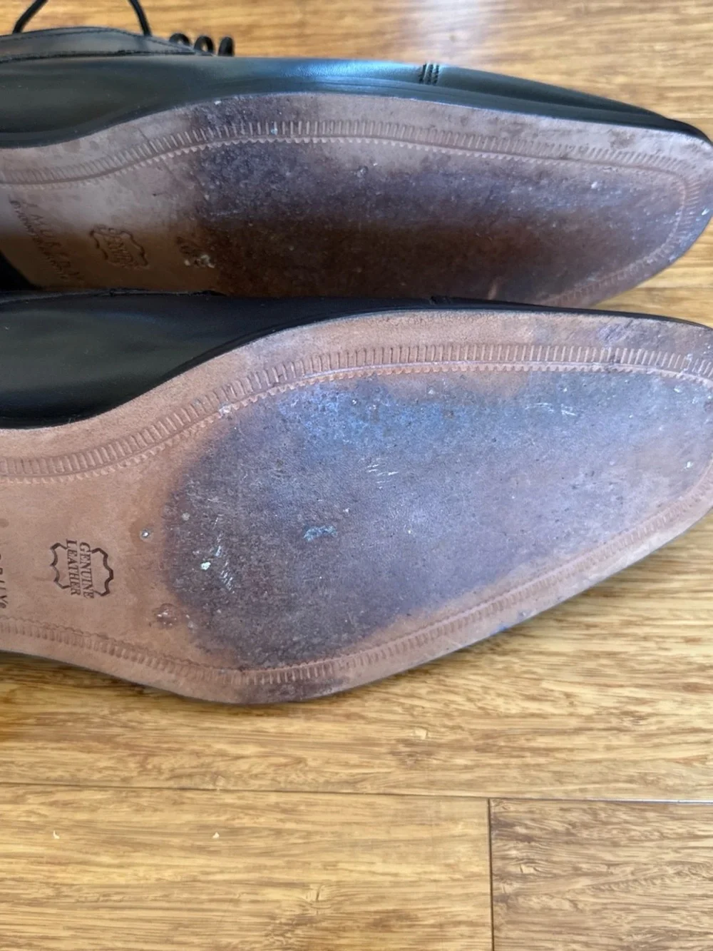 Johnston and Murphy lace up Men's Black Leather Cap-Toe Dress Shoes